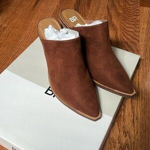 NWT heeled mules